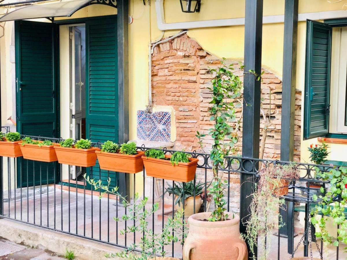 Mamarico' Apartament Катания Экстерьер фото