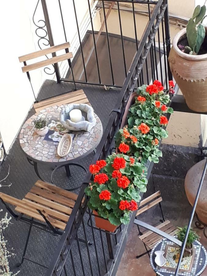 Mamarico' Apartament Катания Экстерьер фото
